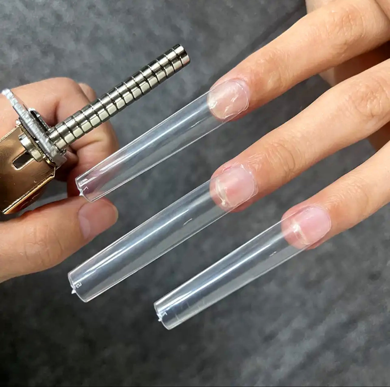 Magnetic Measure False Nail Tips