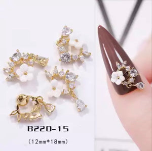 High Quality Zircon Diamond Ring Nail Charm