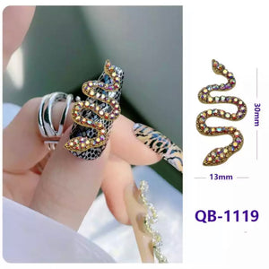 3-D Snake Nail Gems